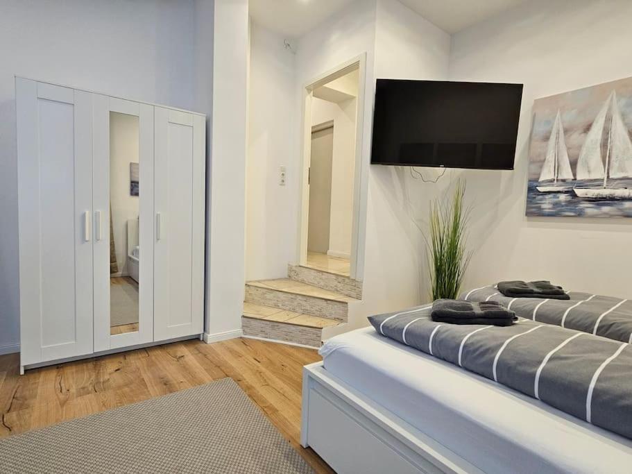 Central City White Line Киль Экстерьер фото